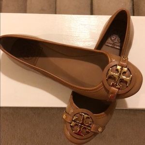 Tory Burch flats! In like new condition!
